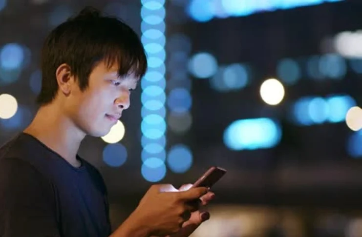 người trẻ kiếm tiền online tại nhà